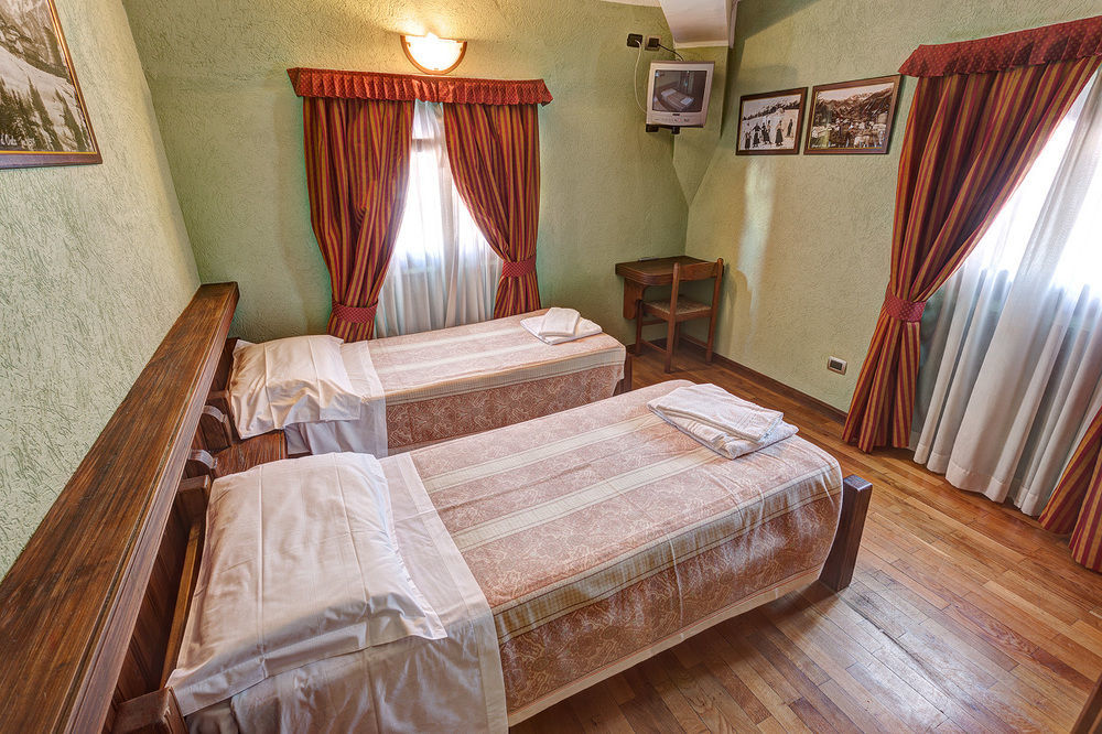 Hotel Miravalle Sauze D'Oulx Bagian luar foto