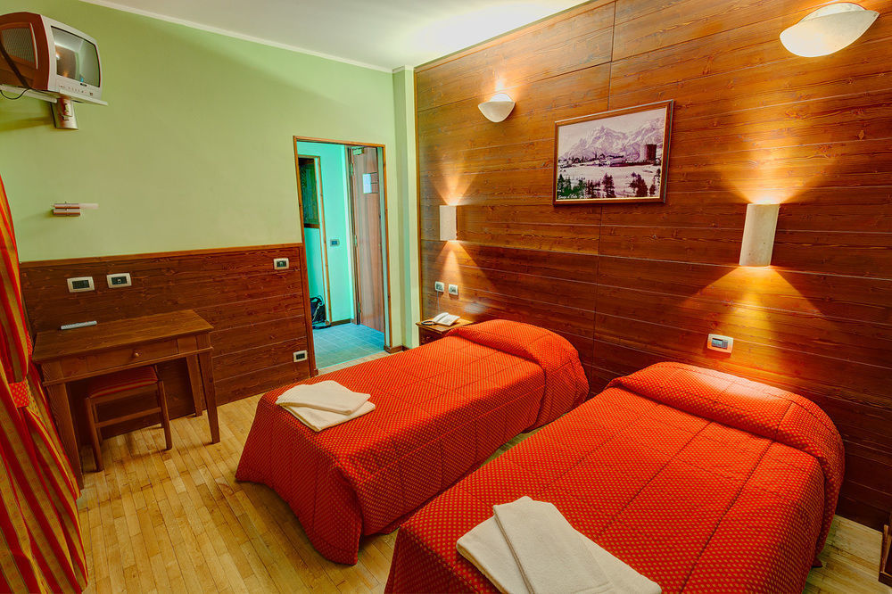 Hotel Miravalle Sauze D'Oulx Bagian luar foto